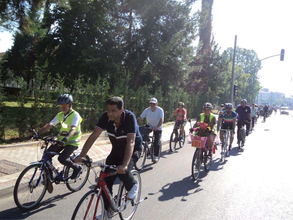 İzmit\'te Pedallar Demokrasi Şehitleri İçin Çevrilecek