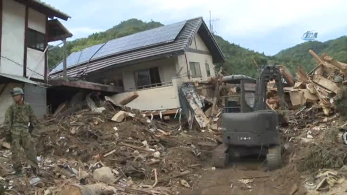 Japonya\'da Sel Felaketinin Ardından Yıkım Böyle Görüntülendi