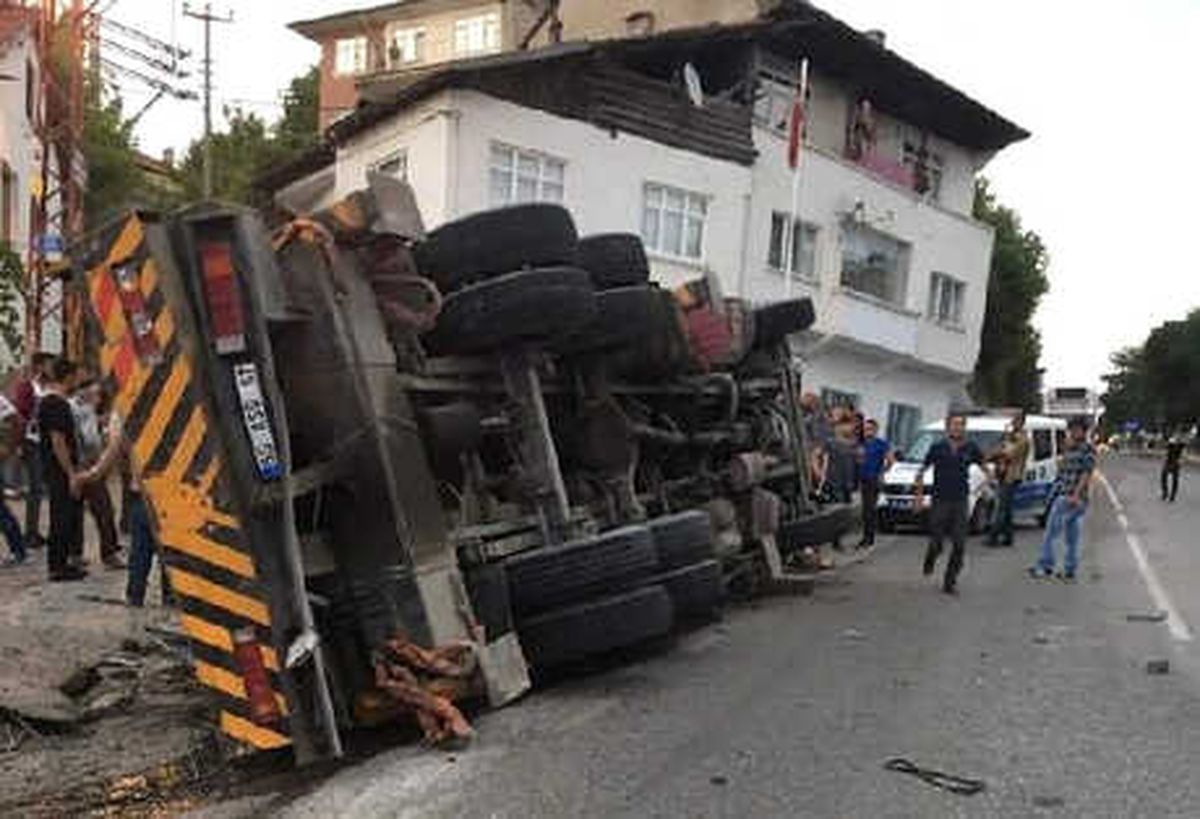 Kastamonu\'da Trafik Kazası: 1 Ölü, 3 Yaralı