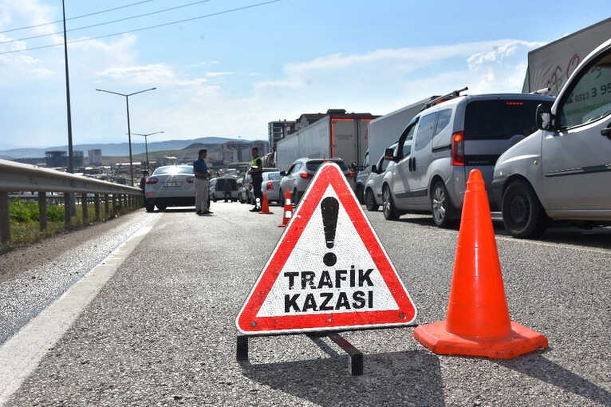 Kocaeli\'de Son Bir Yılda Trafik Kazalarında 58 Kişi Ödlü, 7 Bin 69 Kişi Yaralandı