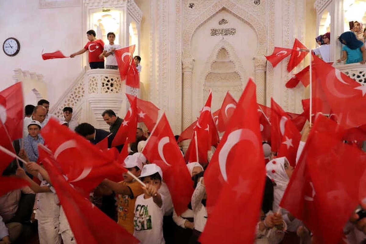 Mardin\'de 15 Temmuz Etkinleri Dualarla Başladı