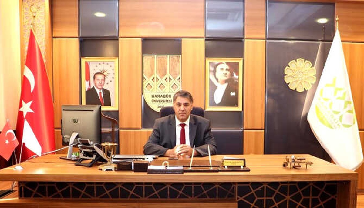 Rektör Polat\'tan 15 Temmuz Demokrasi ve Milli Birlik Günü Mesajı