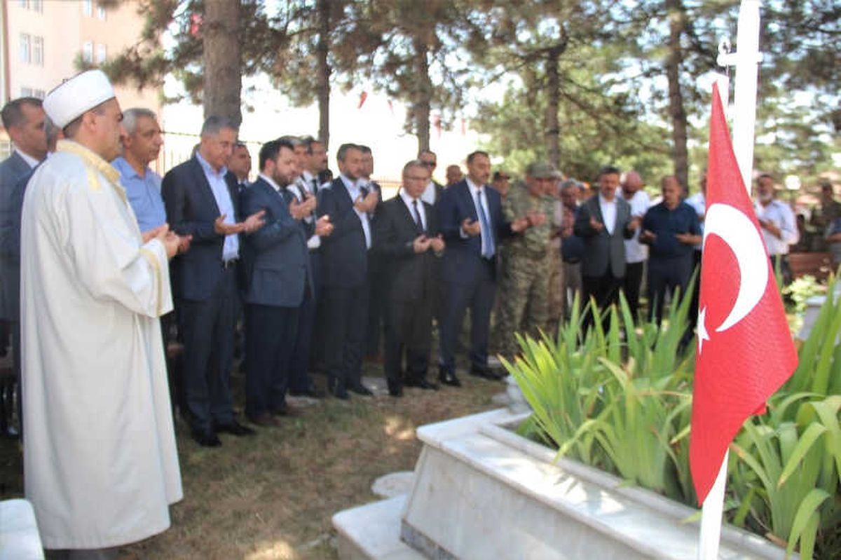 Şehit Babası Oğuz: "Cumhurbaşkanımıza Bir Şey Olsaydı Çocuklarımız Hain Sayılırdı"