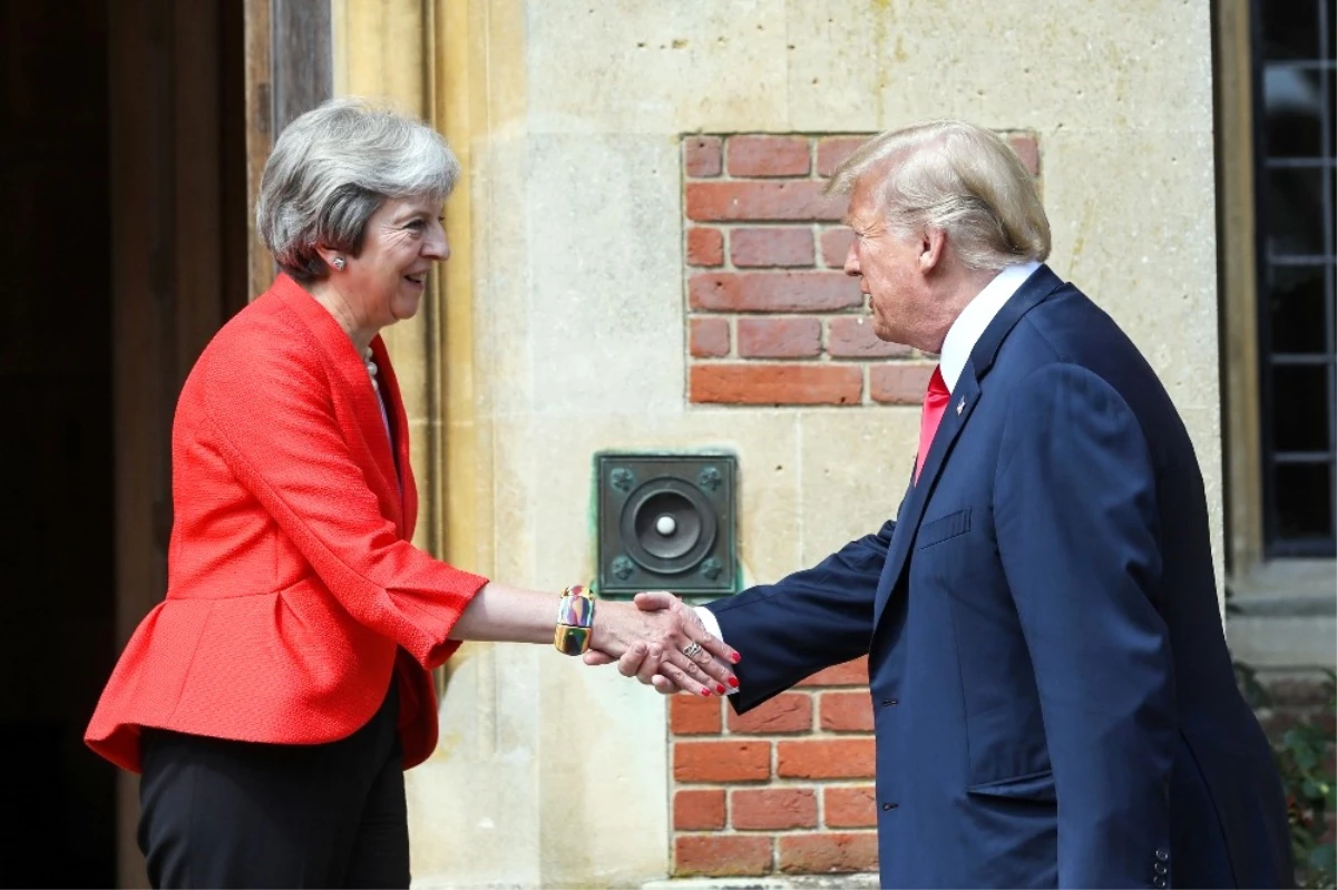 Trump, İngiltere Başbakanı May ile Görüştü