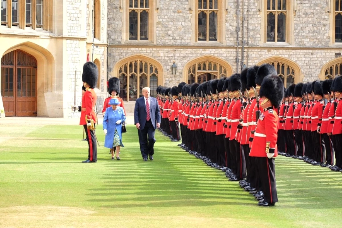 Trump, Kraliçe Elizabeth ile Bir Araya Geldi