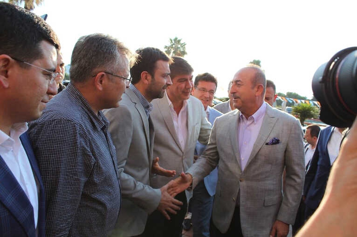 Çavuşoğlu: "Venezuela\'da İki Fetö Kurumunu Kapatmak İçin Yasal Süreç Başladı"