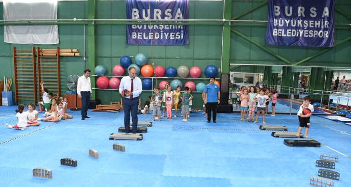 Çocuklar Geleceğe Sporla Yürüyor