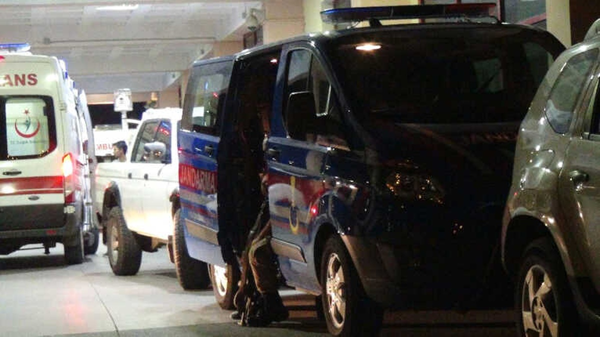 Diyarbakır\'da Uzun Namlulu Silahlarla Saldırı: 2 Ölü, 1 Yaralı