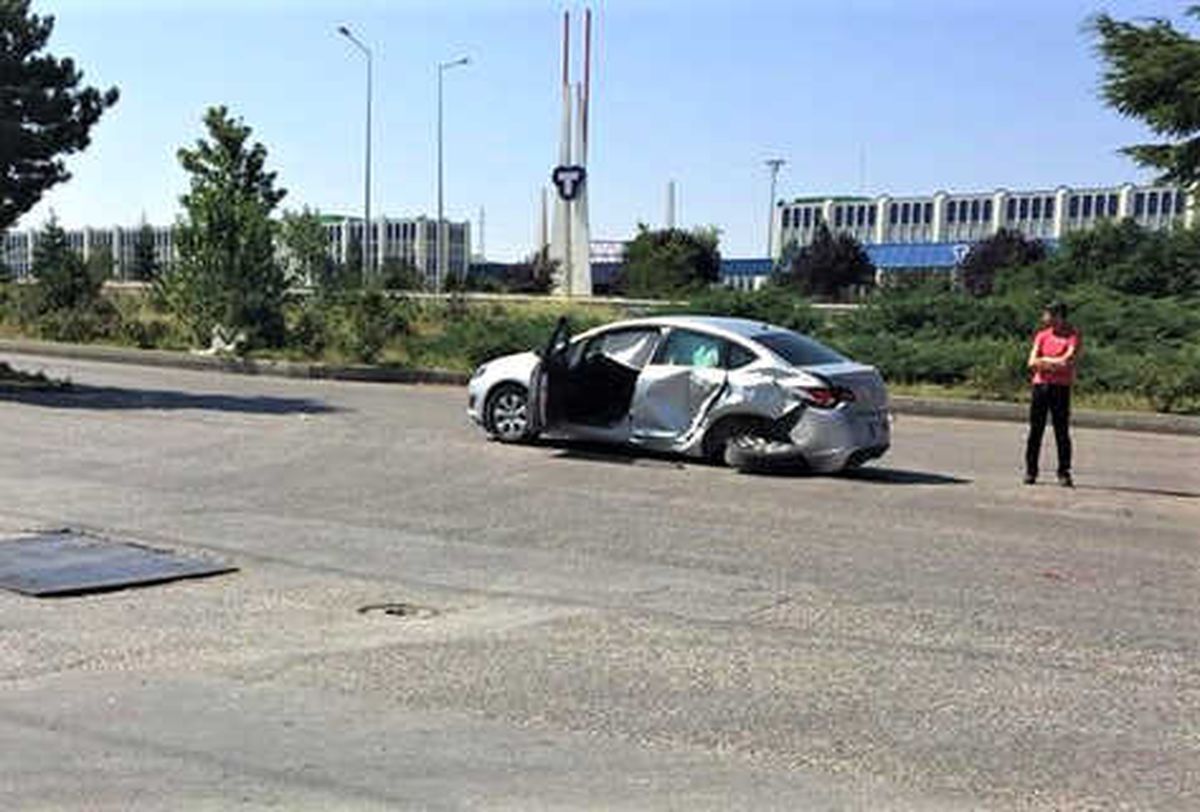 Eskişehir\'de Trafik Kazası: 2 Yaralı