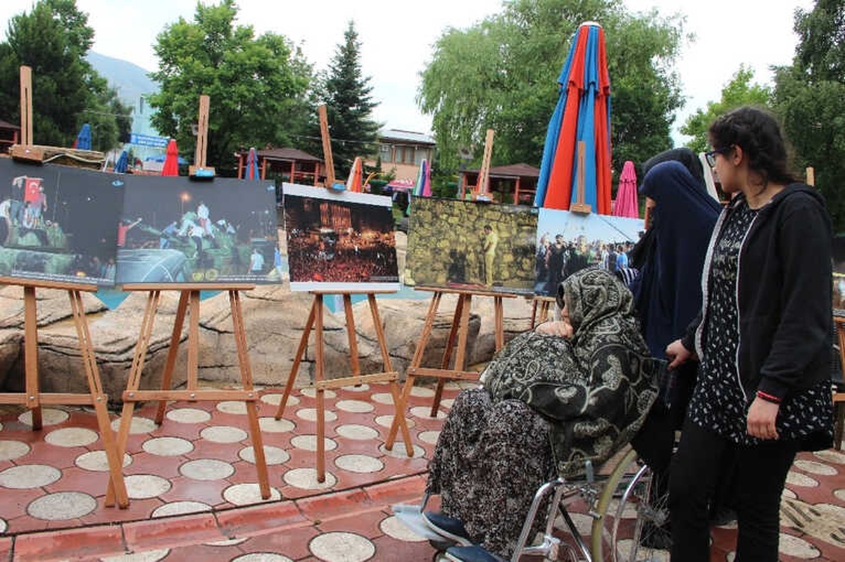 İhlas Haber Ajansı 15 Temmuz Fotoğraf Sergisi Palandöken\'de Açıldı