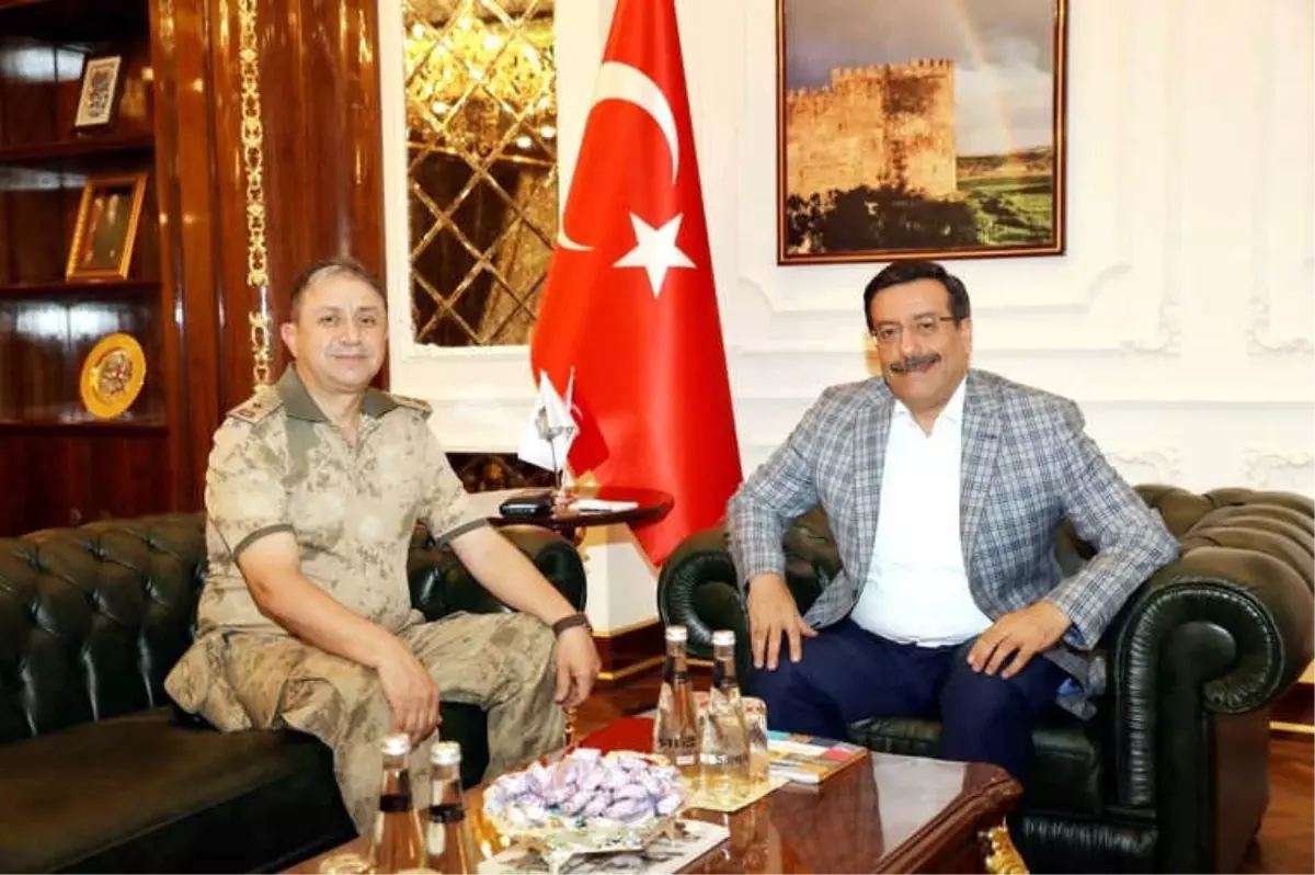 İl Jandarma Komutanı Demir\'den Başkan Atilla\'ya Ziyaret