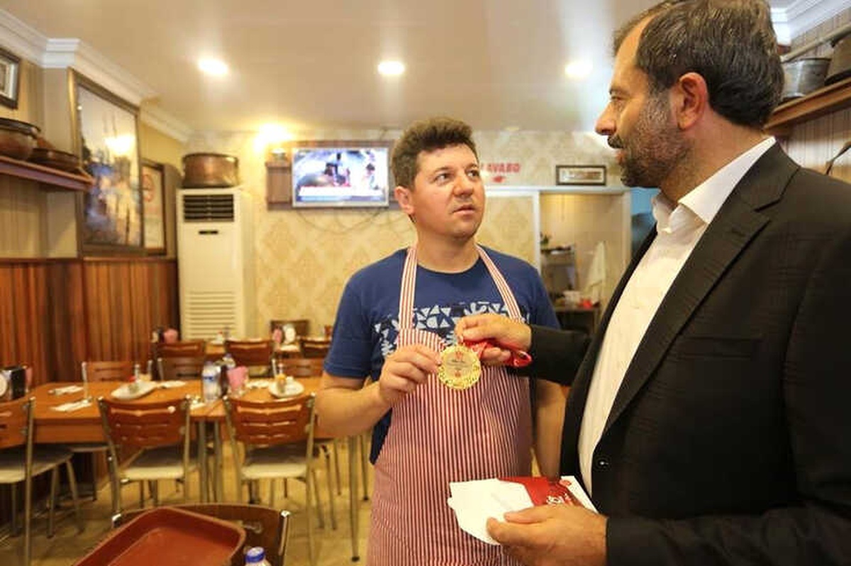 Işık\'tan Demokrasi Nöbetçilerine "Minnettarlık Madalyası"