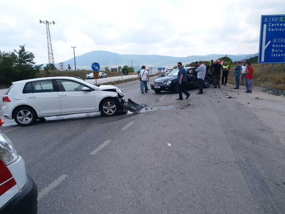 Karabük\'te Trafik Kazası: 1 Ölü, 6 Yaralı