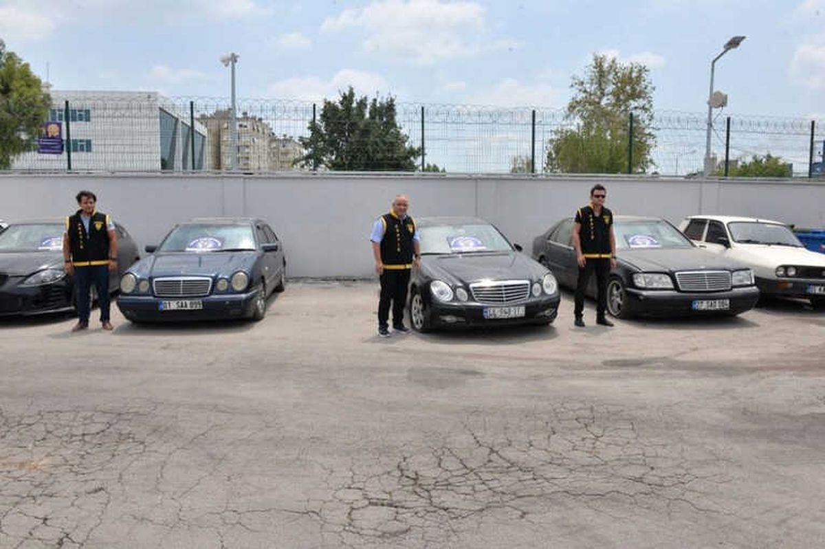 Lüks Araçlarda \'Motor\' Vurgunu