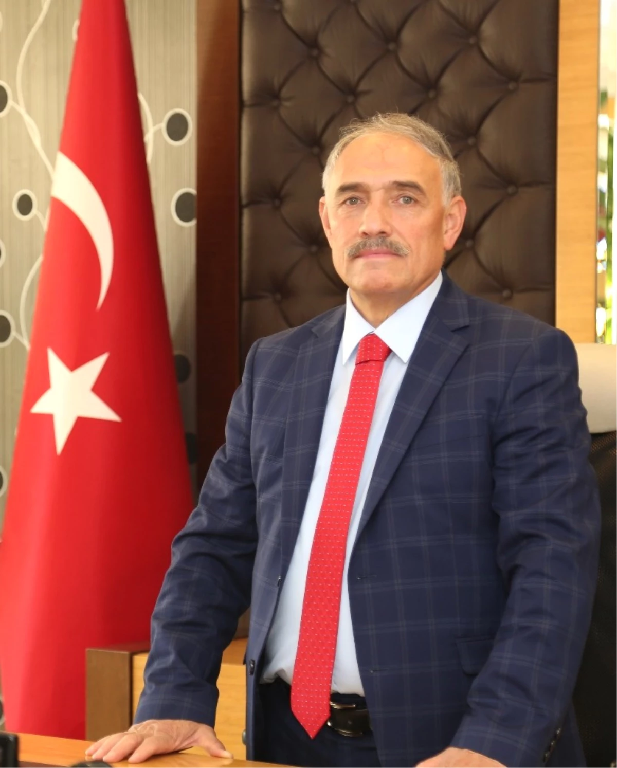 Niğde Bilediye Başkanı Rifat Özkan;