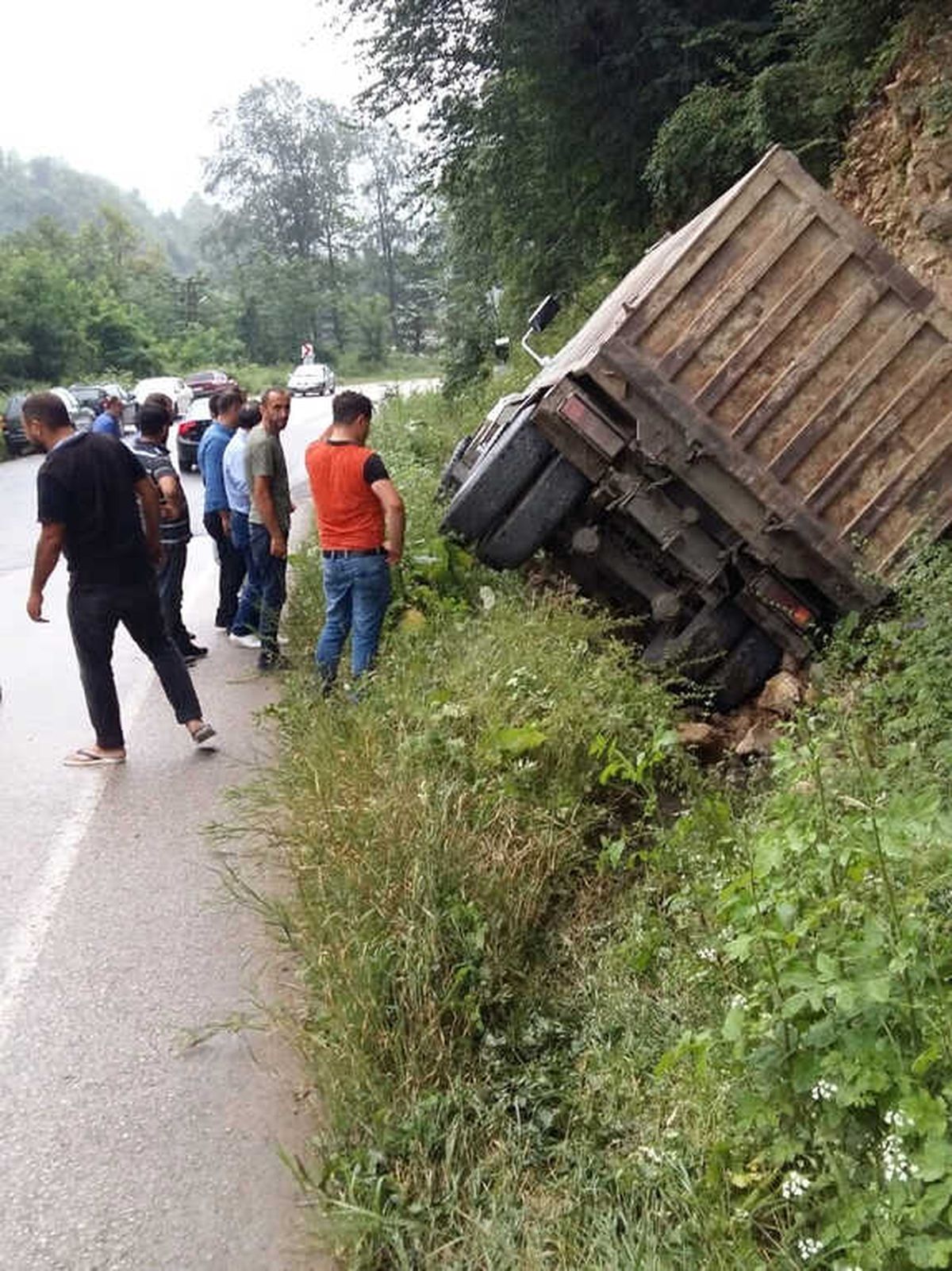Ordu\'da Hafriyat Kamyonu Devrildi
