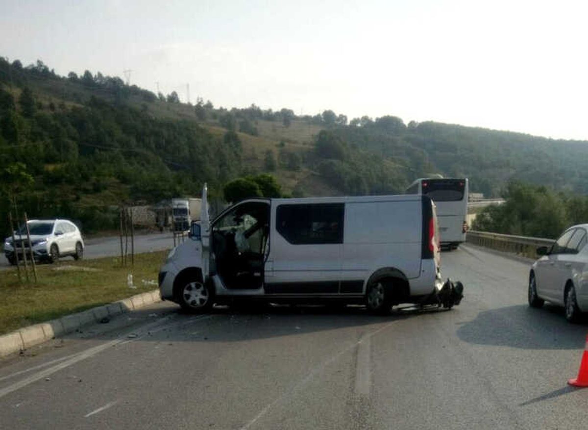Samsun\'da Trafik Kazası: 2 Ölü, 9 Yaralı