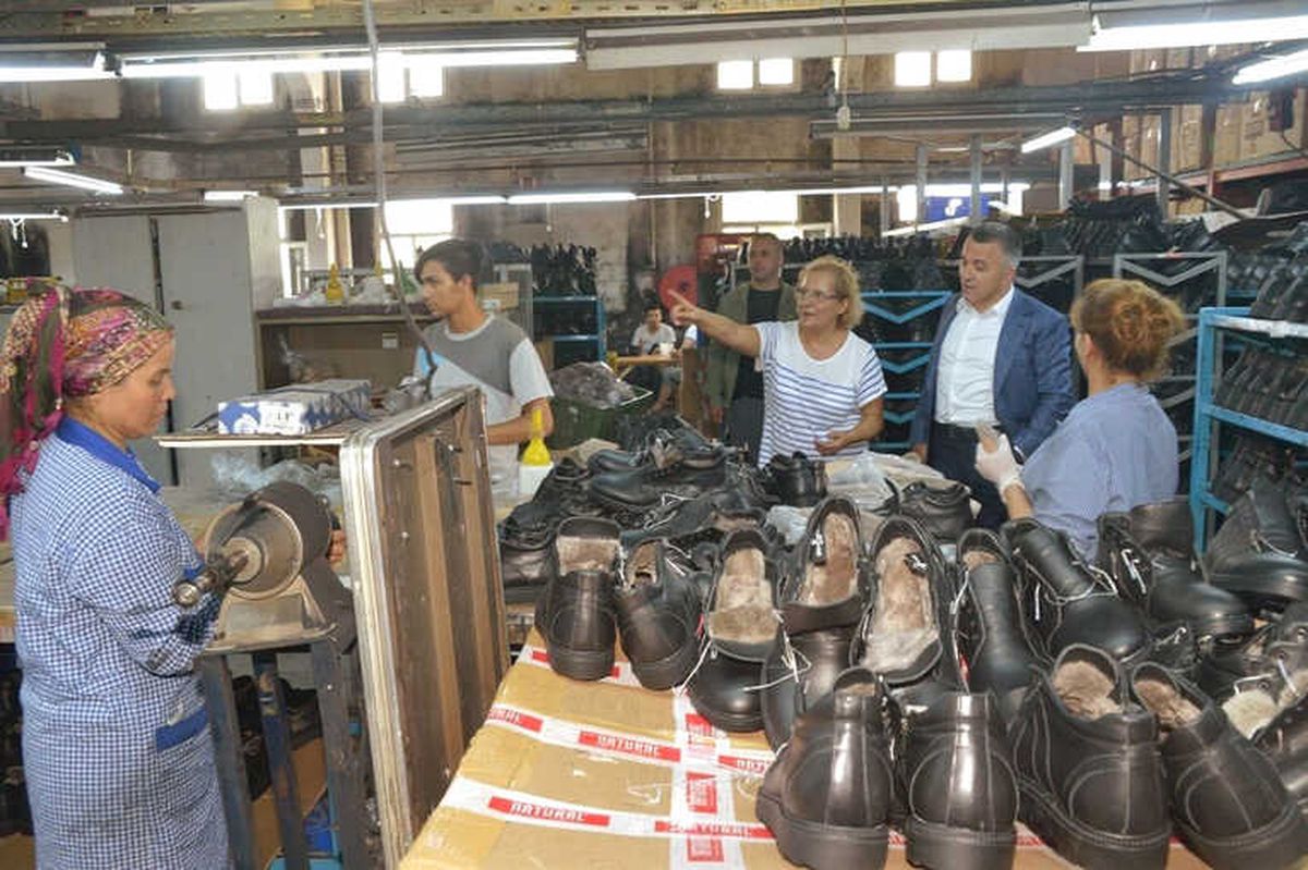 Vali Osman Bilgin, Kırklareli\'ndeki Fabrikaları Gezdi