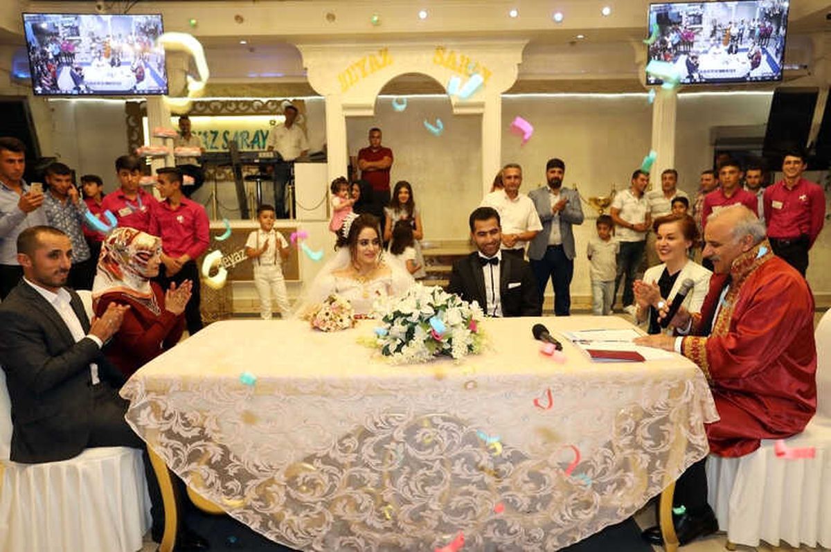 Vali Zorluoğlu Genç Çiftin Nikahını Kıydı