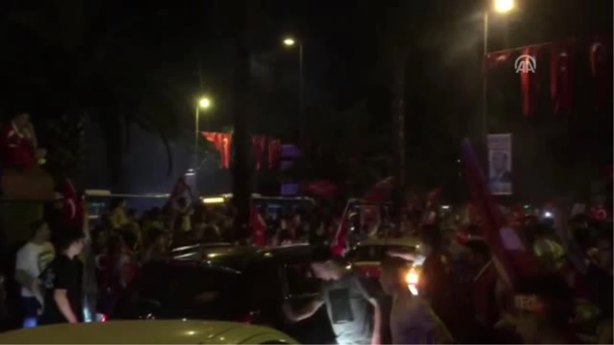 15 Temmuz Demokrasi ve Milli Birlik Günü - Vatan Caddesi / Saraçhane Meydanı