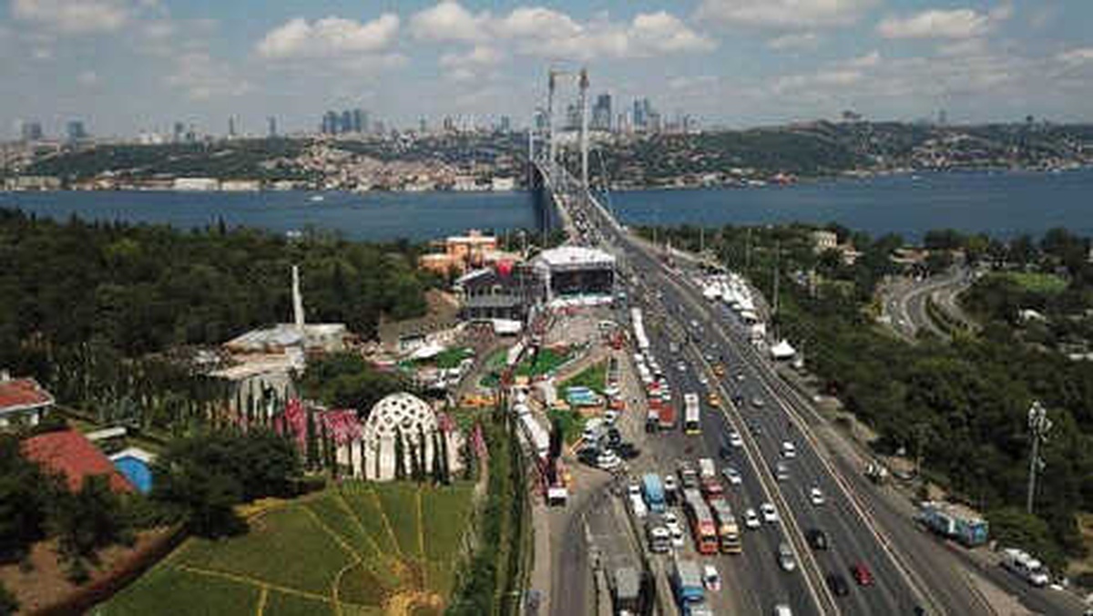 15 Temmuz Şehitler Köprüsü\'nde Anma Hazırlıkları Havadan Fotoğraflandı