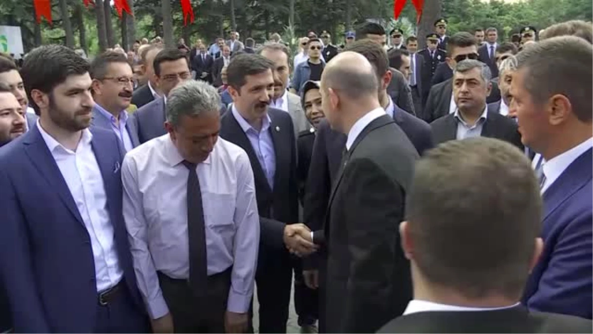 15 Temmuz Şehitleri Karşıyaka Mezarlığı\'nda Anıldı (1)