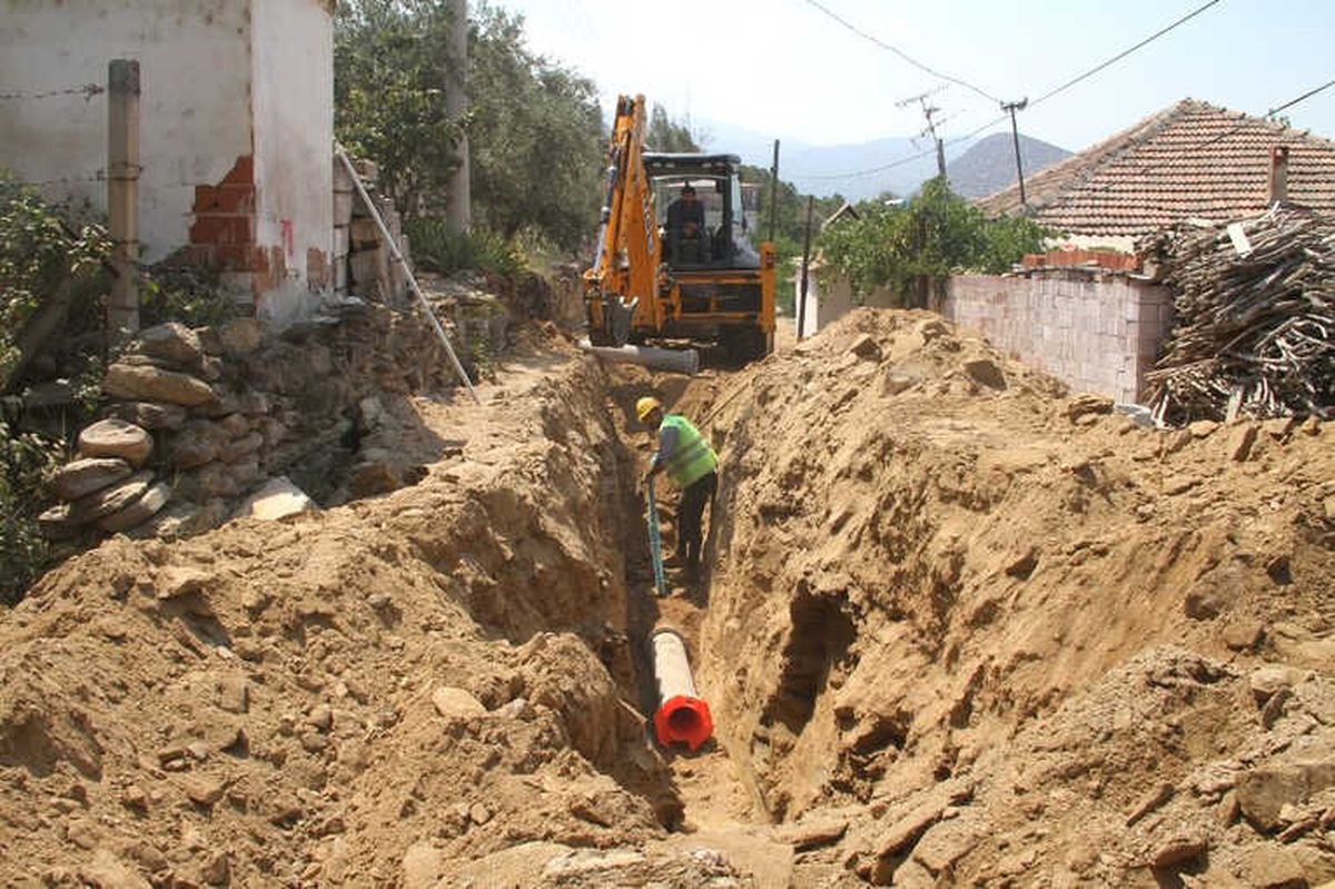 Afşar\'da 16 Kilometrelik Altyapı Çalışması