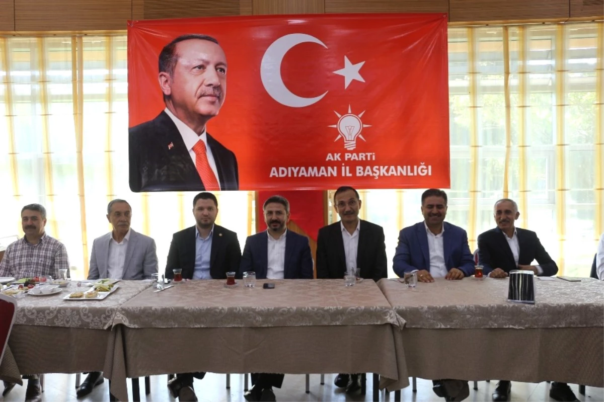 AK Parti Milletvekilleri Basın ile Bir Araya Geldi