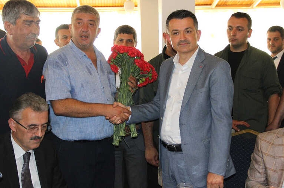 Bakan Pakdemirli: "Az Az Harcayıp Çok Çok Kazanmamız Lazım"