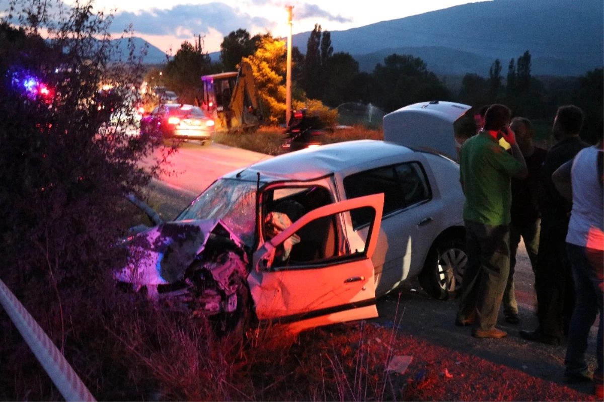 Bolu\'da Trafik Kazası: 2 Ölü, 6 Yaralı