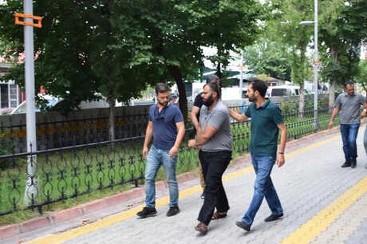 Eşini Fuhşa Zorlayan Suriyeli ile 1 Kişi Tutuklandı