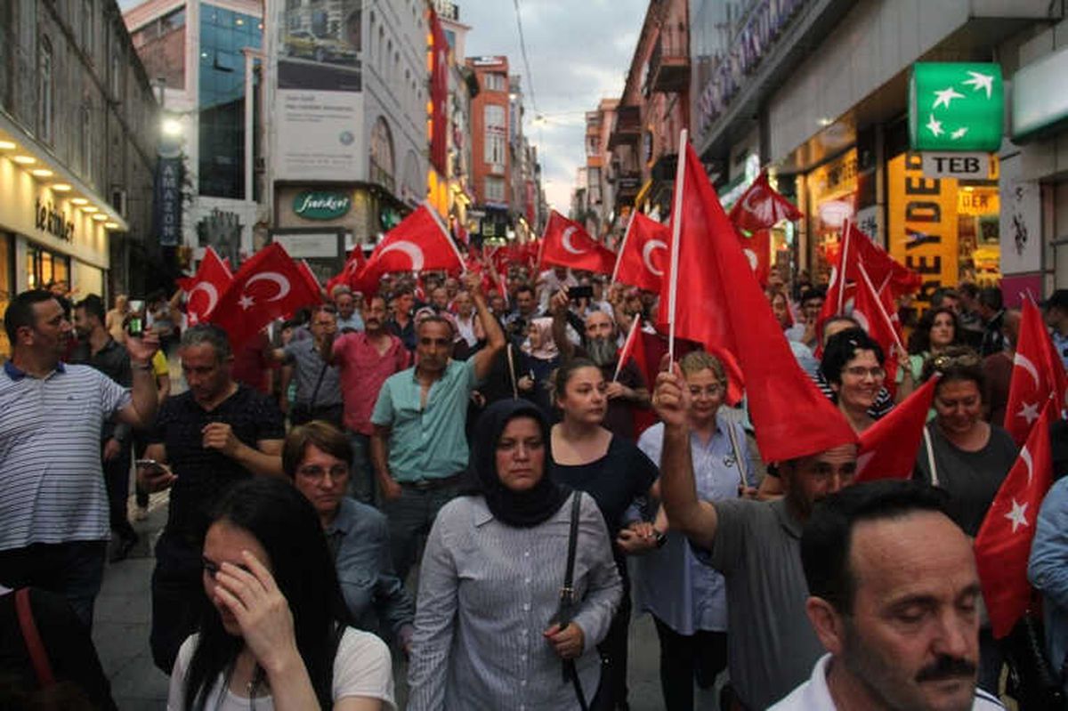 Giresun\'da 15 Temmuz İçin Yürüdüler