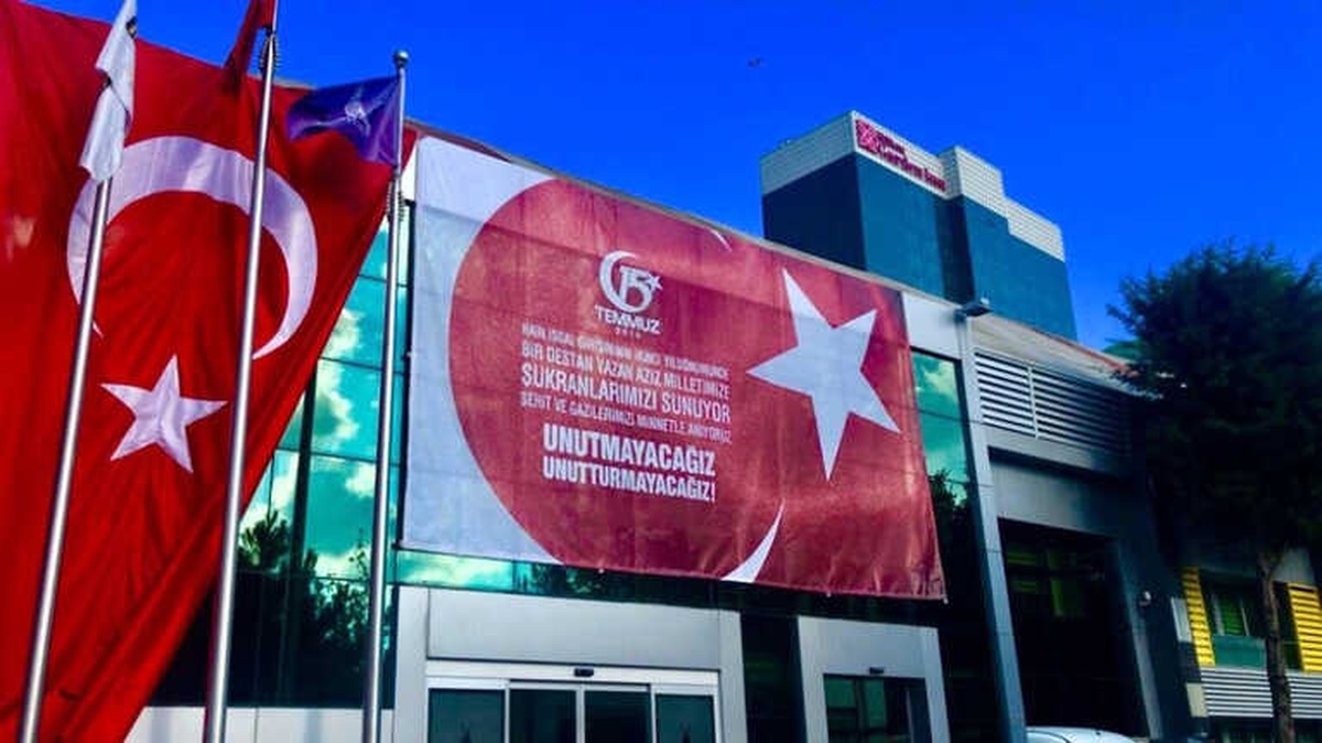 İbb\'den 15 Temmuz Demokrasi ve Milli Birlik Günü İçin Tedbir