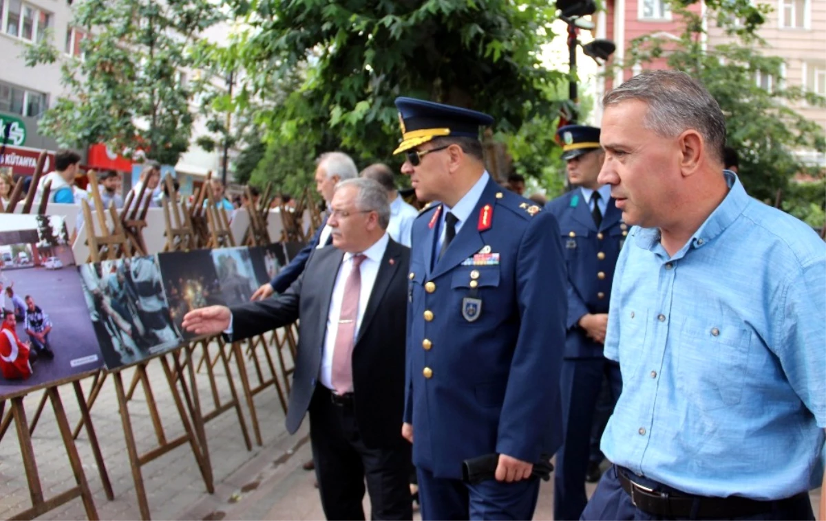 İha, Kütahya\'da 15 Temmuz Sergisi Açtı