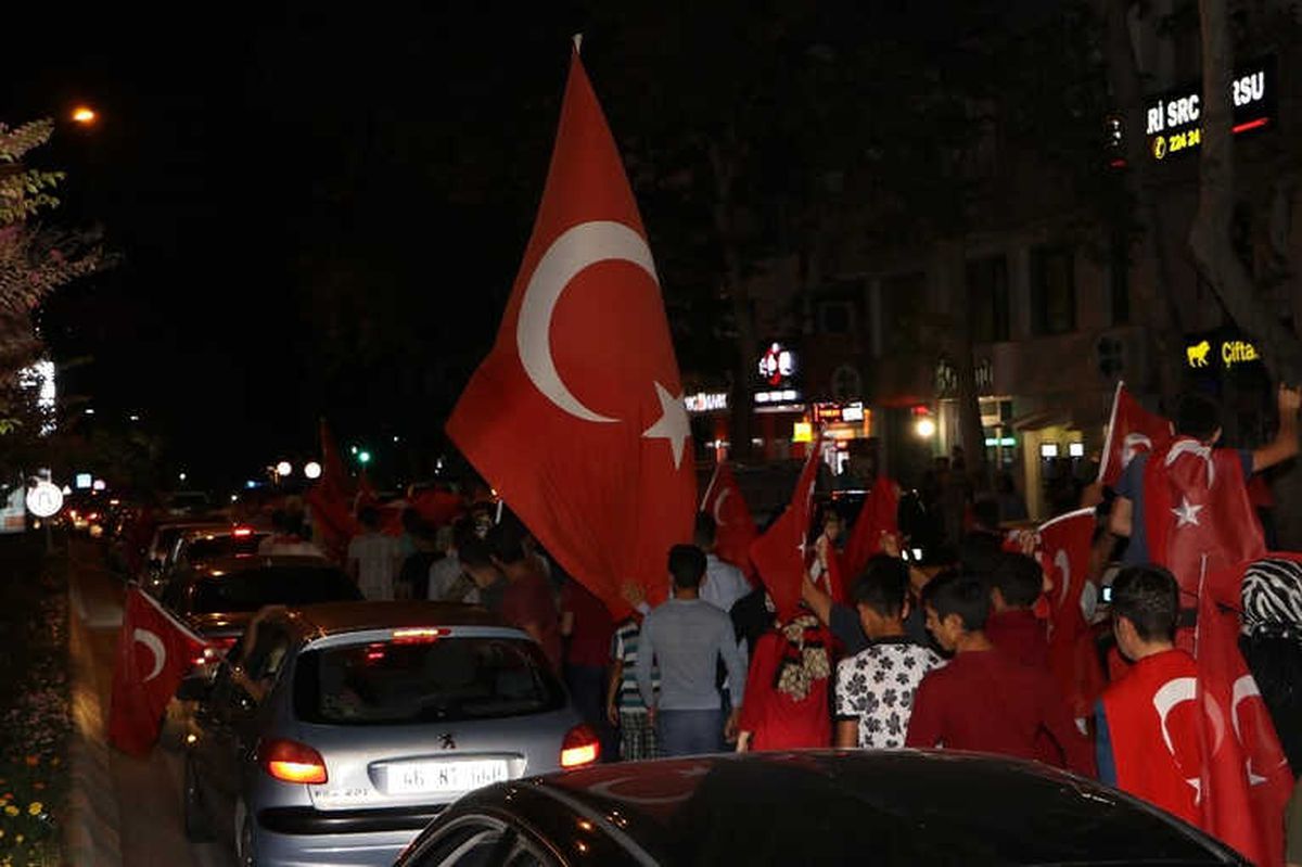 Kahramanmaraş\'ta 15 Temmuz Konvoyu