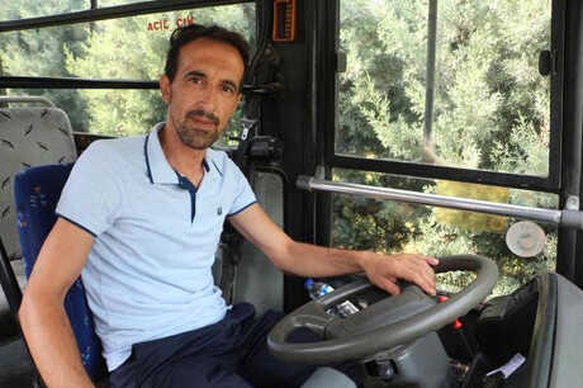Kıyafet Tartışmasının Yaşandığı Otobüsün Şoförü Konuştu: Burası Özgür Bir Ülke