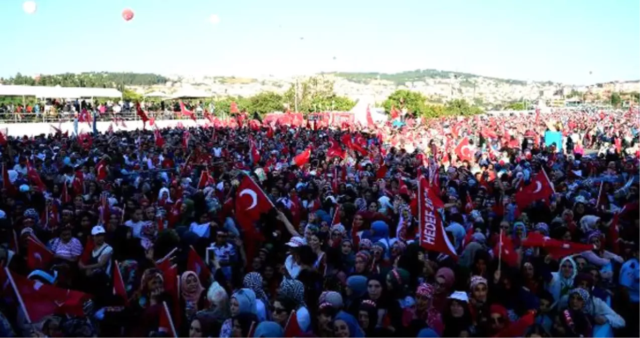 Şehitler Köprüsü\'nde İnsan Seli! İstanbul, 15 Temmuz Yürüyüşü İçin Akın Etti