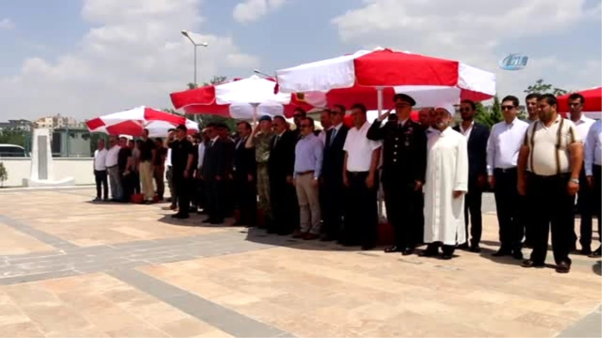 Siirt\'te 15 Temmuz Şehitleri İçin Anma Töreni Düzenlendi
