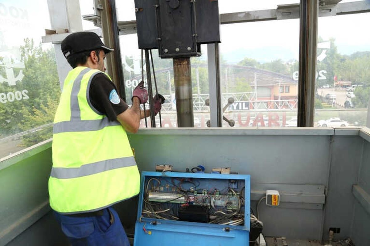 Yaya Köprülerindeki Asansör Bakımları Her Ay Yapılıyor