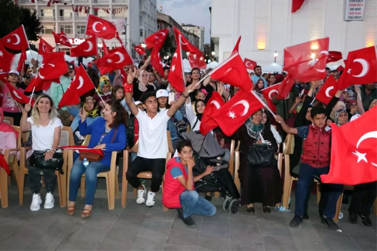 Yozgat\'ta 15 Temmuz Demokrasi ve Milli Birlik Günü Kutlandı