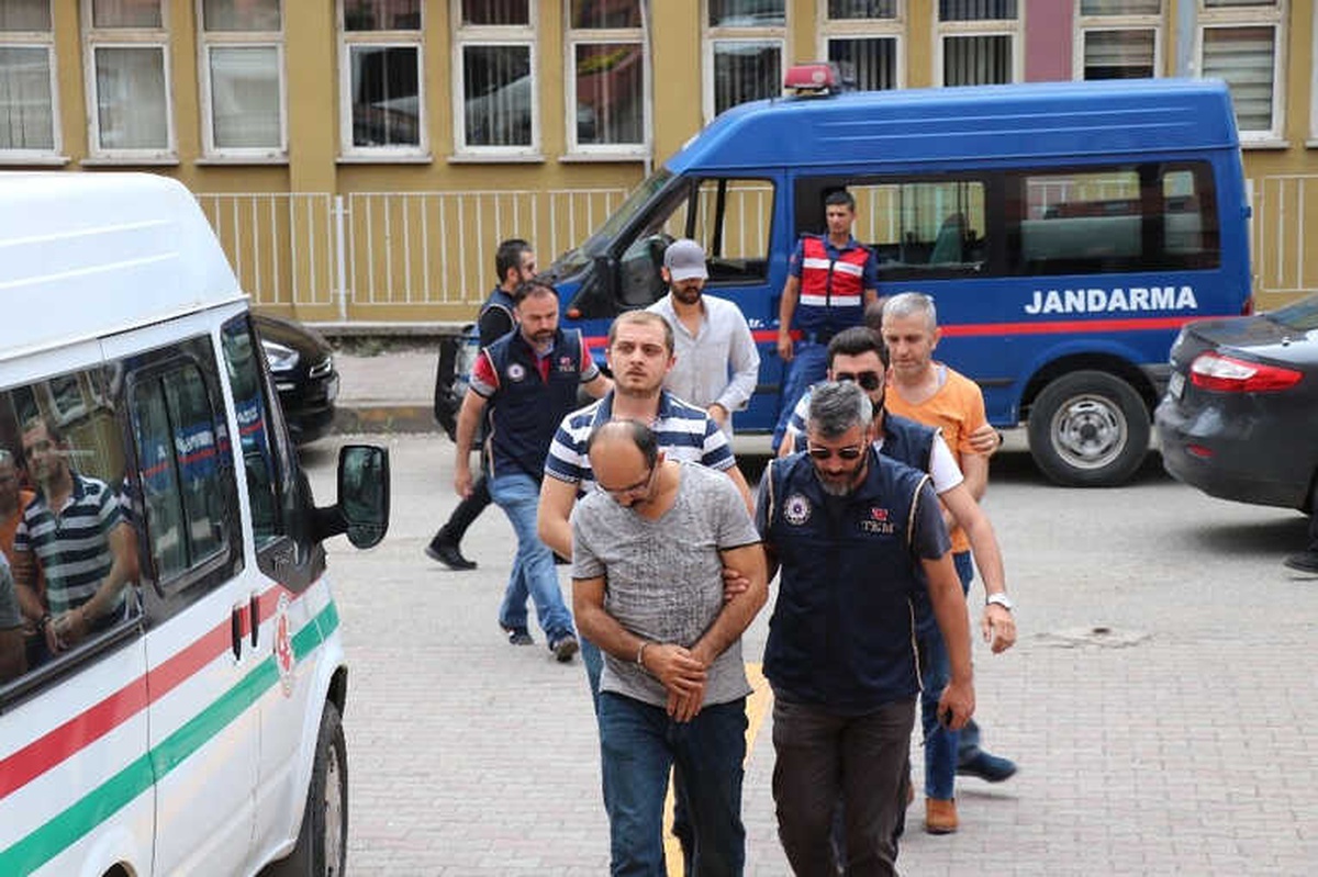 7 Eski Emniyet Mensubundan 4\'ü Fetö\'den Adliyeye Sevk Edildi