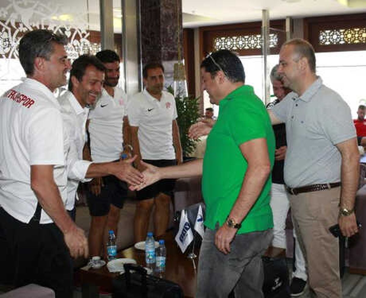 Antalyaspor Hollanda\'ya Gitti