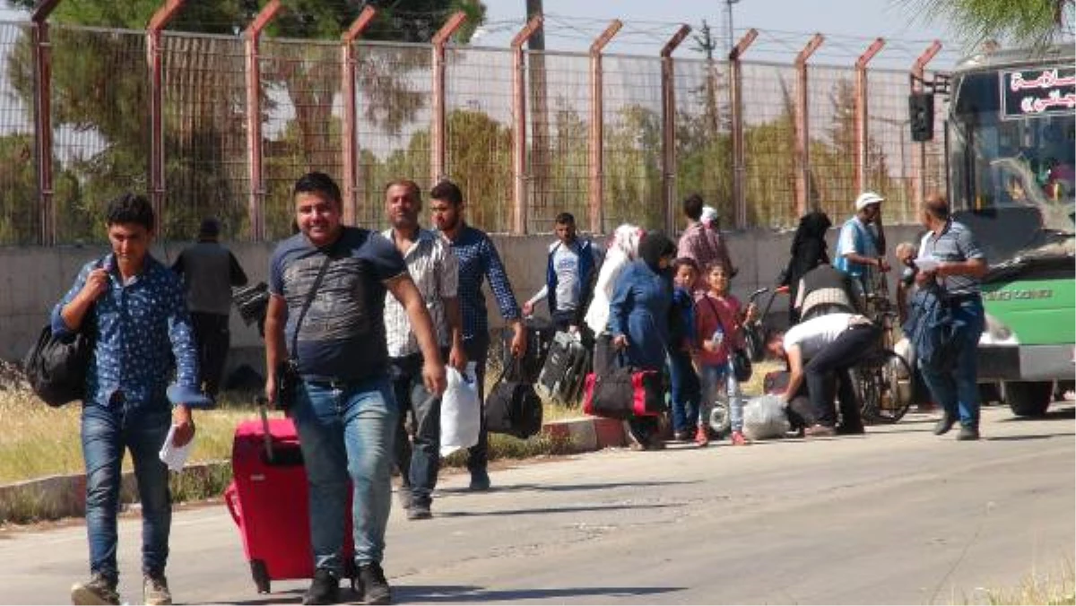 Bayram Ziyaretine Giden 40 Bini Aşkın Suriyeli Döndü