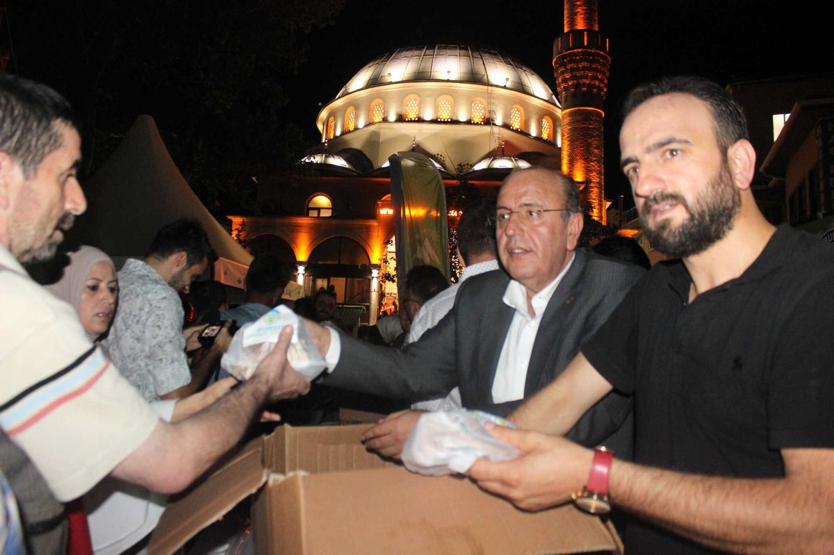  Bursa Ticaret Borsası, 15 Temmuz\'da Halk İle Bir Arada…