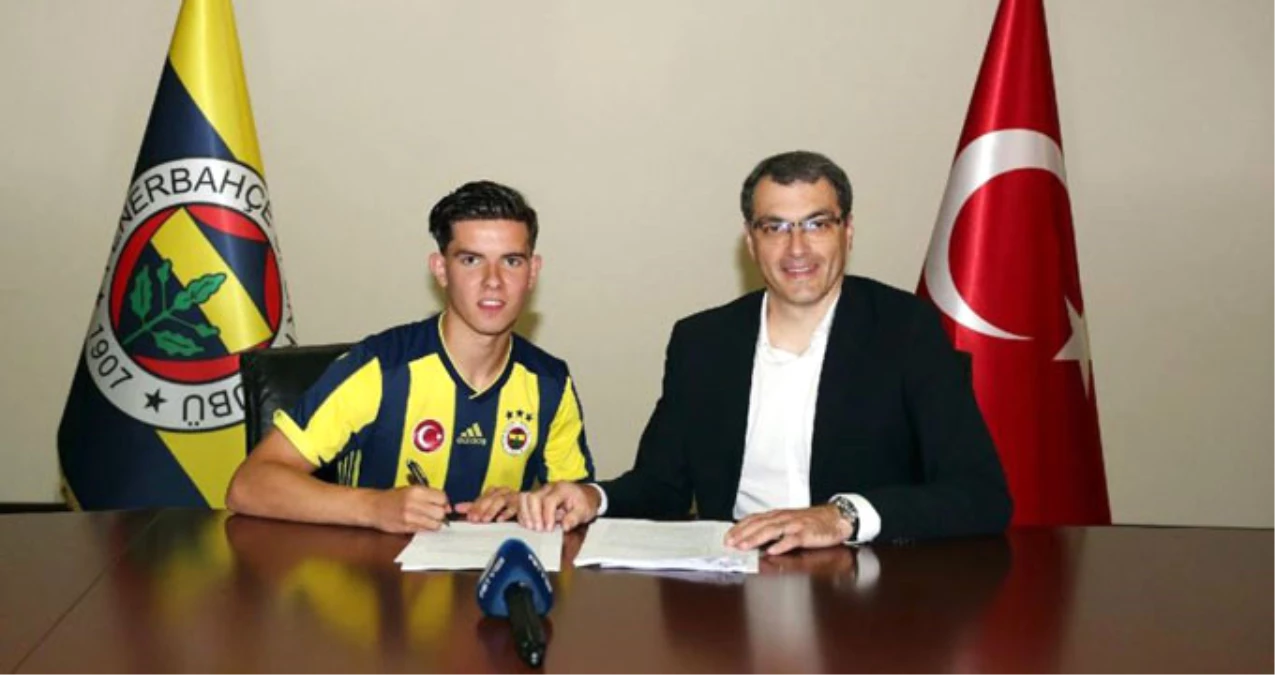 Fenerbahçe İlk Defa Yaz Transfer Döneminde 21 Yaş Altı 3 Oyuncu Transfer Etti
