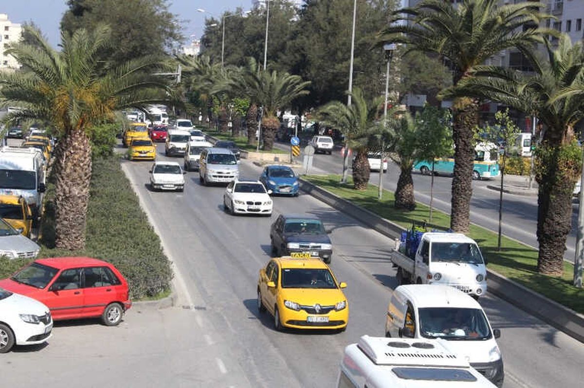 İzmir\'de \'Yerli Uber\' Sorununun Önüne Geçildi