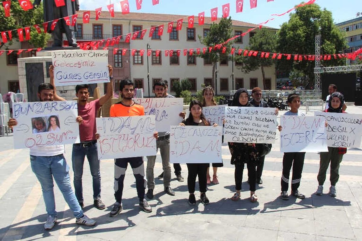 Malatya\'da \'Çocuk İstismarı ve Cinayetlerine\' Tepki Yürüyüşü