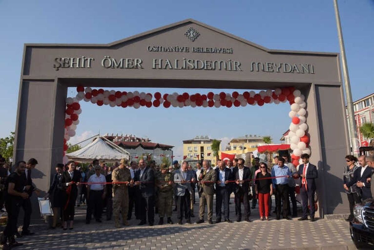 Osmaniye\'de Şehit Ömer Halisdemir Meydanı Törenle Açıldı