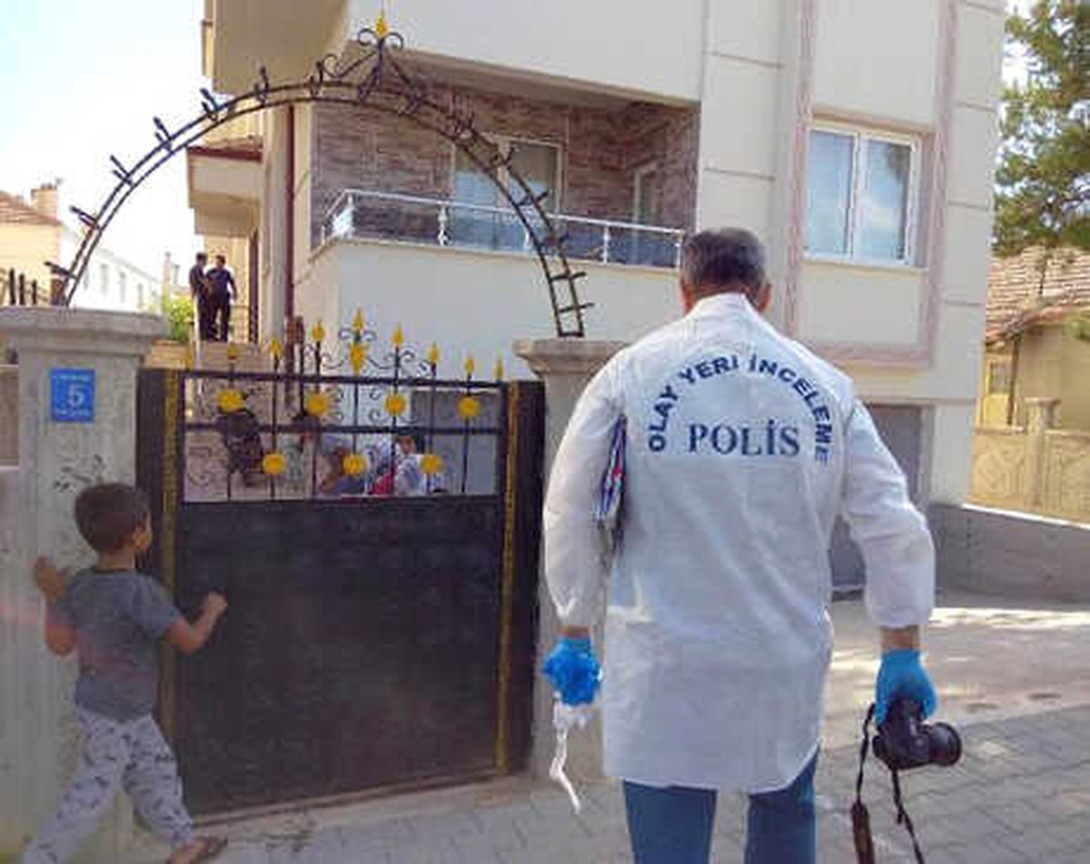 Pompalı Tüfekle Oynarken Kendini Vuran Zekiye Öldü