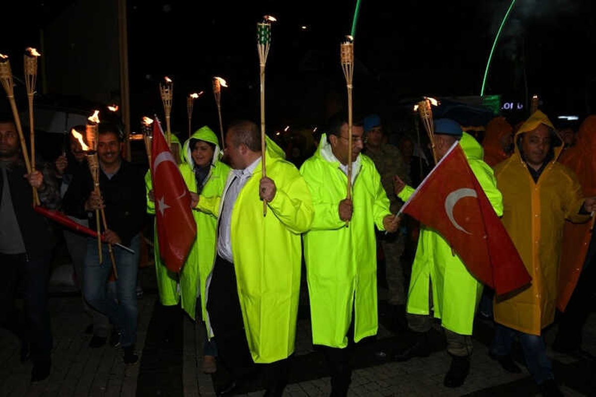 Sarıkamış\'ta 15 Temmuz Milli Birlik Yürüyüşü